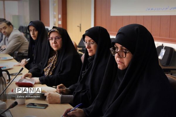 نشست بهره برداری بهینه ازظرفیت امکانات پرورشی در تقویت فعالیت‌های تربیتی