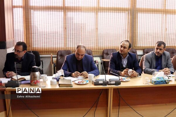 نشست بهره برداری بهینه ازظرفیت امکانات پرورشی در تقویت فعالیت‌های تربیتی