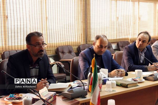 نشست بهره برداری بهینه ازظرفیت امکانات پرورشی در تقویت فعالیت‌های تربیتی