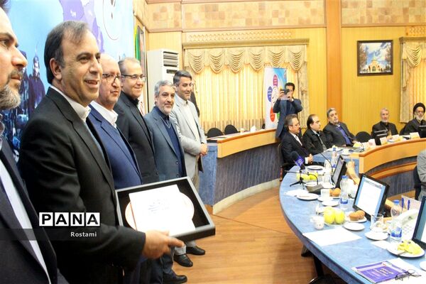 مراسم تجلیل از شوراهای برتر آموزش و پرورش استان زنجان
