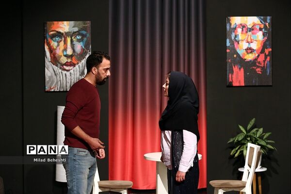 اجرای نمایش «۳/۱۴» در تماشاخانه هامون