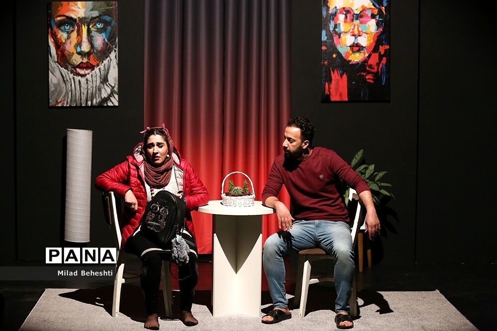 اجرای نمایش «۳/۱۴» در تماشاخانه هامون
