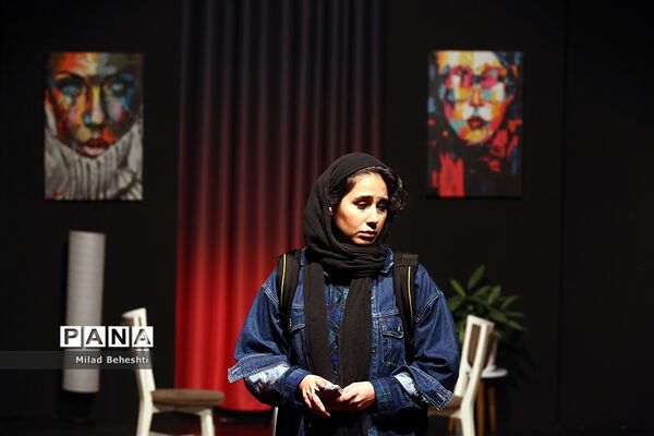 اجرای نمایش «۳/۱۴» در تماشاخانه هامون