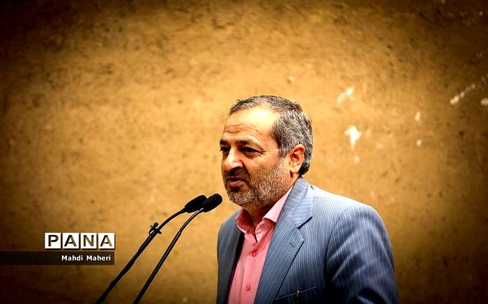 علیرضا کاظمی: سند تحول بنیادین یک چشم‌انداز کاملا آرمانی و فراگیر برای بروندادهای آموزش و پرورش ترسیم کرده است