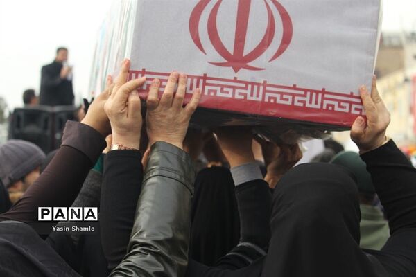 تشییع شهدای سانحه هوایی در قم