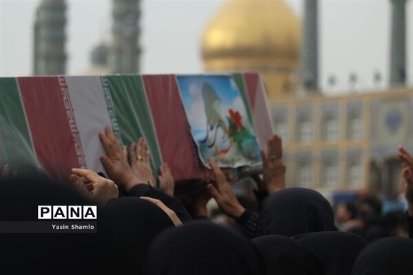 تشییع شهدای سانحه هوایی در قم
