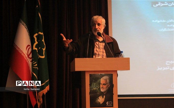 فیض: نظم اجتماعی ، همزبانی در همزمانی و قابل پیش بینی بودن در آینده  است