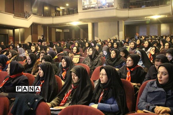همایش بیانیه گام دوم و یاوران انقلاب