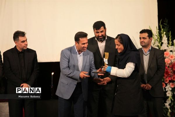 اولین همایش مجمع عالی نخبگان مازندران