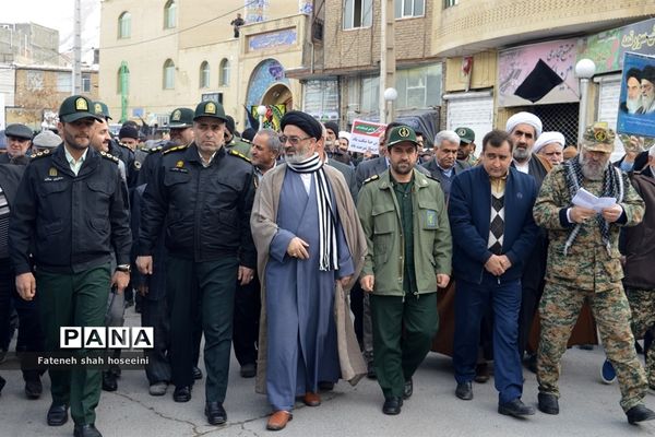 حضور مردم  فیروزکوه درراهپیمایی دفاع از ولایت فقیه و تکریم شهدای مقاومت