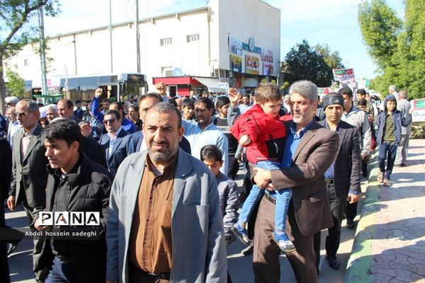 حماسه حضور مردم بوشهر در میثاق با ولایت  حمایت از سپاه و آرمان های انقلاب