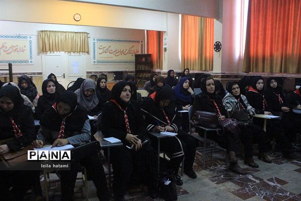 دوره  آموزشی ضمن خدمت مربیان پیشتاز جدید الورود ناحیه 3 تبریز