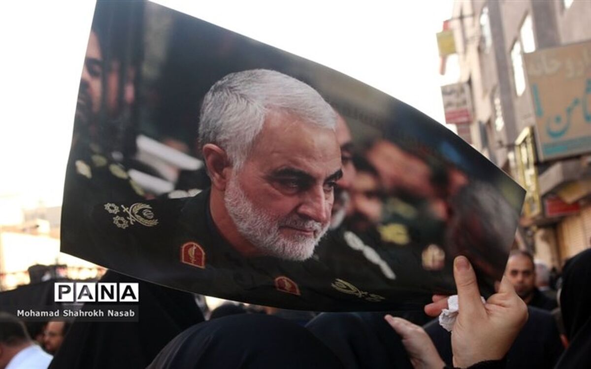نگاهی  به راز محبوبیت شهید قاسم سلیمانی