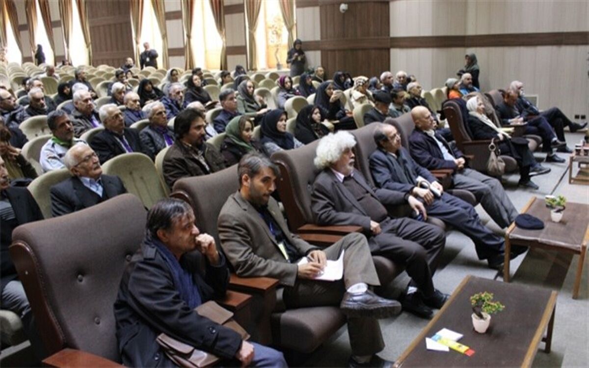 برگزاری نشست تخصصی بررسی ابعاد زندگی و فعالیتهای میرزا تقی خان امیر کبیر درمدرسه دارالفنون تهران