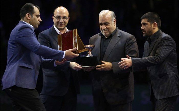 وزارت ورزش و جوانان و فدراسیون کشتی از استاندار کرمانشاه تجلیل کرد