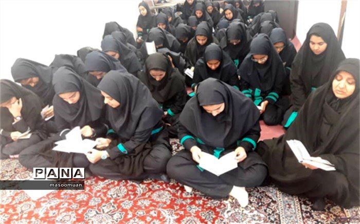 مراسم بزرگداشت شهادت سردارسلیمانی در دبیرستان سیدالشهدا برگزارشد