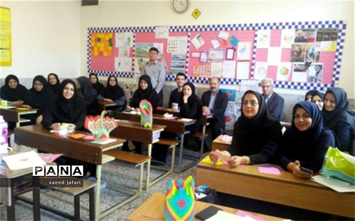 برگزاری دوره های ضمن خدمت در آموزشگاه های ناحیه یک یزد