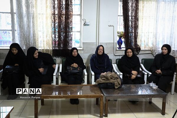 بازدید سرزده وزیر آموزش و پرورش از دبستان پسرانه چنگیزپور در منطقه 16 تهران