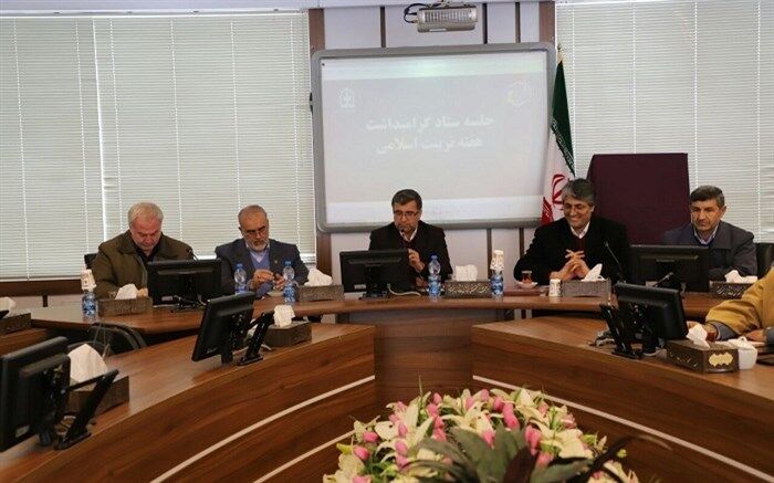 گسترش و تعمیق ارزش های انقلاب اسلامی  از مهمترین اهداف تاسیس  نهاد امور تربیتی است