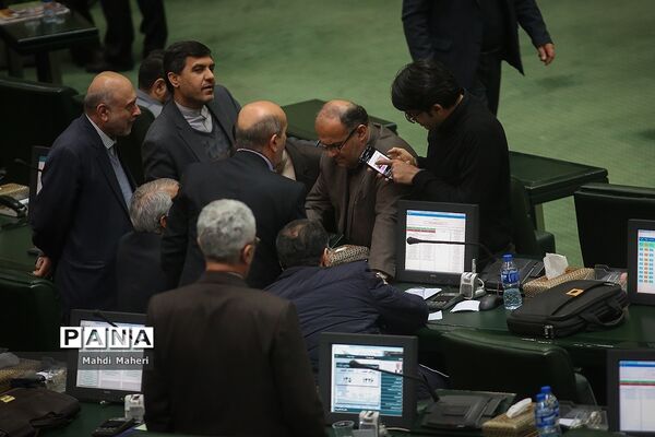حضور فرمانده کل سپاه پاسداران انقلاب اسلامی در مجلس شورای اسلامی