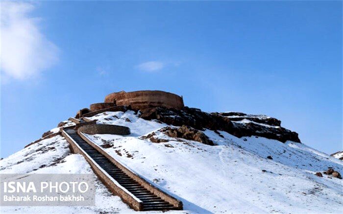 برج خاموشان یزد سفید پوش شد