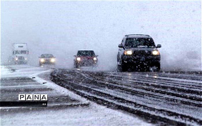 تردد در جاده های بروجرد با زنجیر چرخ امکان پذیر است