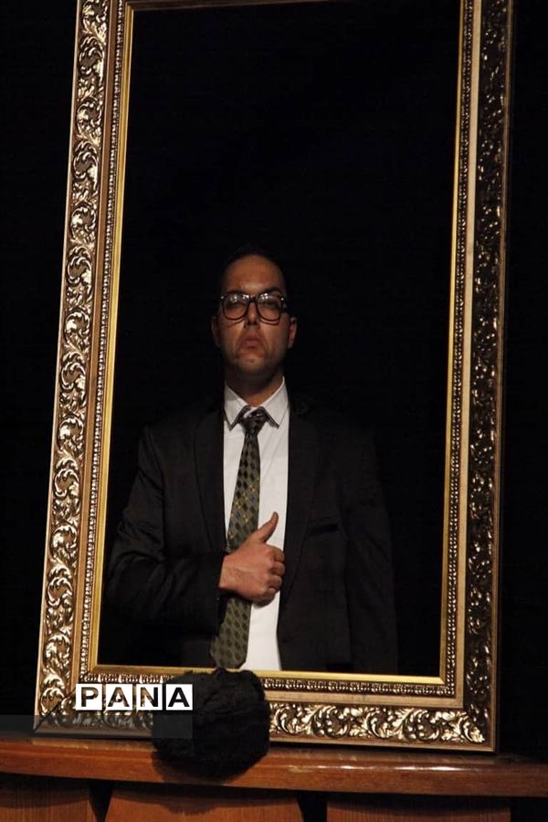 اجرای نمایش «خرس»