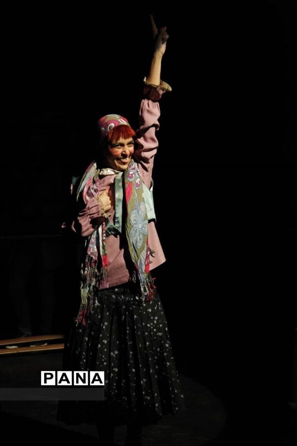 اجرای نمایش «خرس»