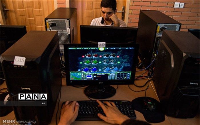 ۱۳ واحد صنفی گیم نت و کافی نت متخلف در لرستان پلمب شد