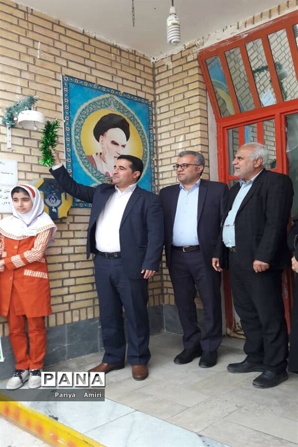 مراسم نواختن زنگ  هوای پاک در مدارس شهرستان امیدیه