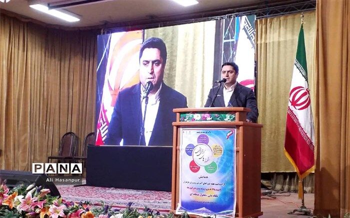 تربیت درست نسل آینده نیاز به خرد و دارایی جمعی دارد