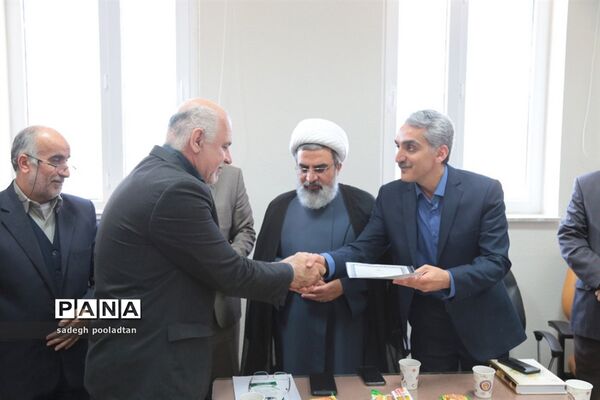 جلسه کارشناسان و کارکنان ستادی هسته گزینش دانشگاه علوم پزشکی بوشهر