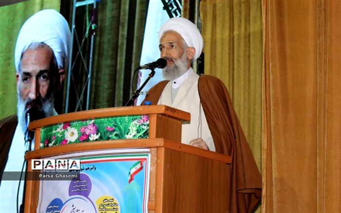 نماینده ولی‌فقیه در مازندران:  آموزش و پرورش مردمی و شورایی، بانشاط‌تر است