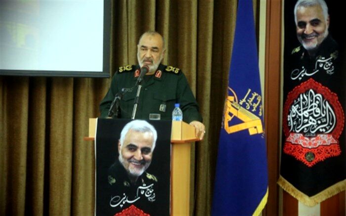 فرمانده کل سپاه: شهید سلیمانی زنده‌تر از قاسم سلیمانی و برای دشمن خطرناک تر از گذشته است