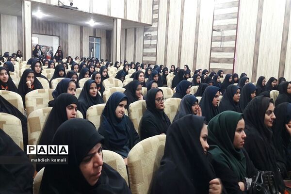گرامیداشت سردار سلیمانی در مدرسه رضوانی اشکذر