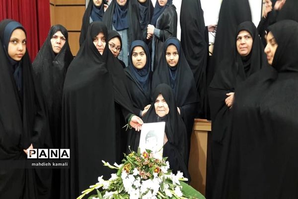 گرامیداشت سردار سلیمانی در مدرسه رضوانی اشکذر