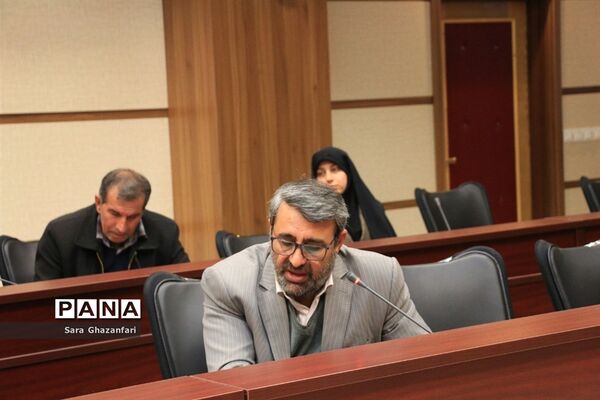نشست مدیران روابط عمومی اداره‌های شهرستان ساری در فرمانداری