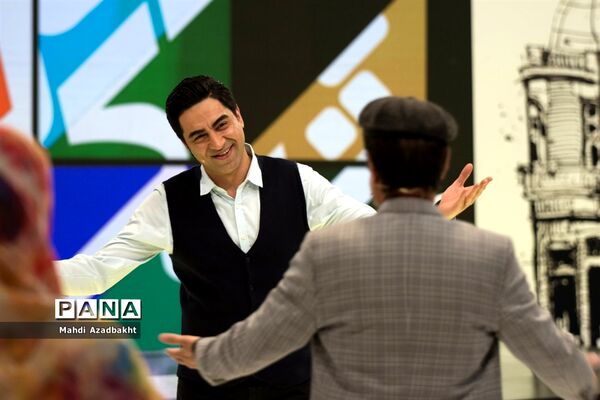برنامه تلویزیونی چهل تیکه