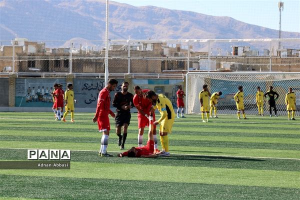 مسابقات  لیگ برتر بزرگسالان استان فارس بین دو تیم ماهان شیراز و پرسپولیس شیراز