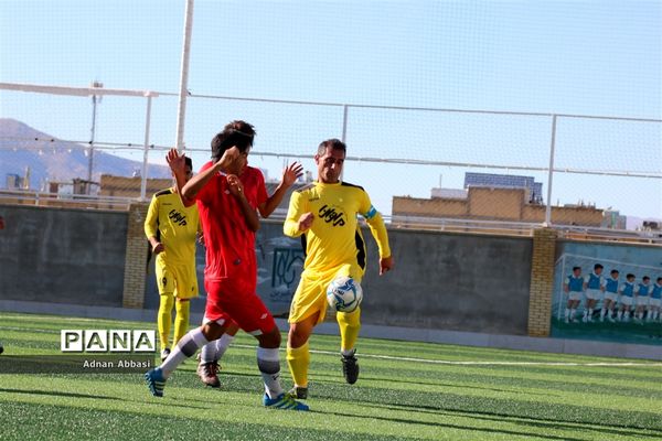 مسابقات  لیگ برتر بزرگسالان استان فارس بین دو تیم ماهان شیراز و پرسپولیس شیراز