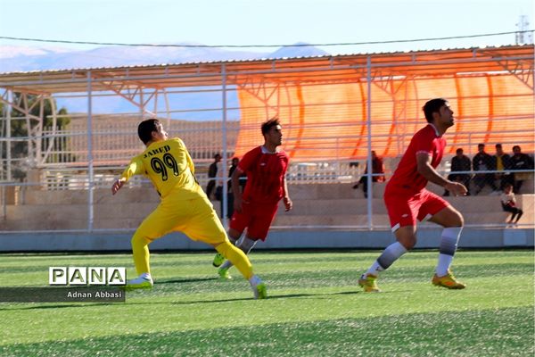 مسابقات  لیگ برتر بزرگسالان استان فارس بین دو تیم ماهان شیراز و پرسپولیس شیراز