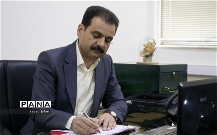 رتبه برتر جذب دانش آموز در هنرستان ها ی ناحیه یک یزد