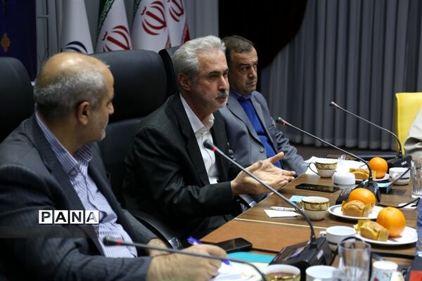 هفتمین جلسه شورای آموزش و پرورش سال ۹۸  استان آذربایجان شرقی در باشگاه فرهنگیان