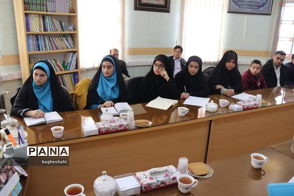 اتاق فکر دانش آموزی در معاونت پرورشی وفرهنگی یزد