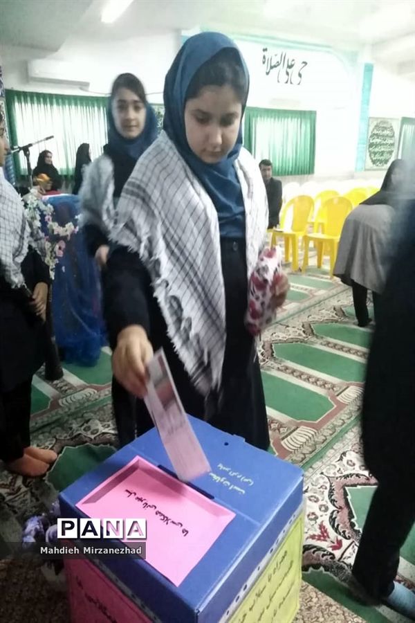 سیل مهربانی همکلاسی‌ها در ساری