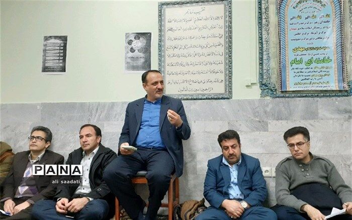 صمیمیت و ارتباط خوب راندمان موفقیت را بالا می برد