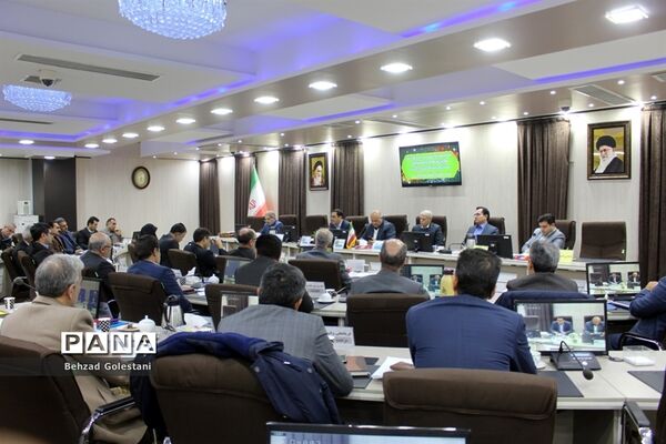 جلسه هم‌اندیشی و دوره آموزشی معاونان توسعه مدیریت و پشتیبانی مناطق 24 گانه آذربایجان غربی در ارومیه