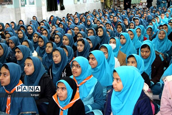 پویش سیل مهربانی دردبیرستان شهید صدوقی یزد