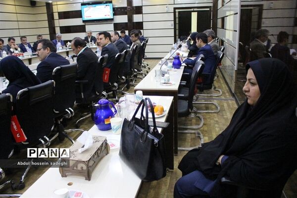 جلسه شورای معاونان  اداره‌کل آموزش و پرورش استان بوشهر