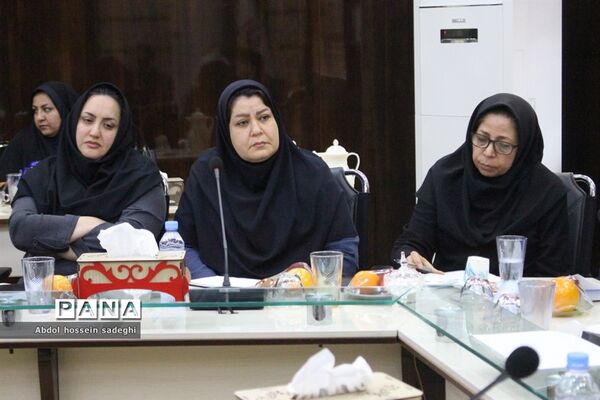 جلسه شورای معاونان  اداره‌کل آموزش و پرورش استان بوشهر